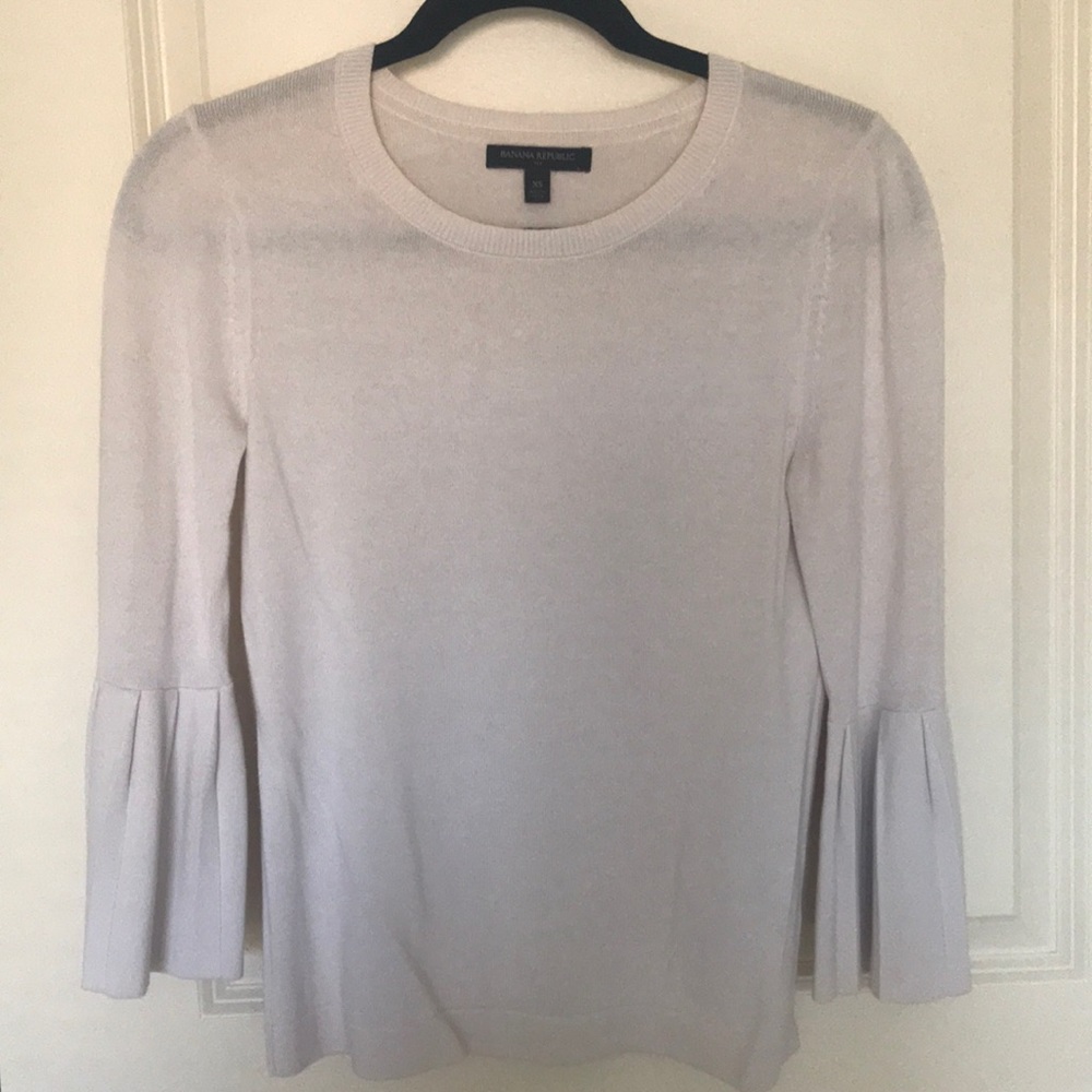 Banana Republic Bell Sleeved Creme Top.
